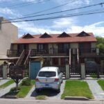 casa-con-auto-en-frente-playa-mar-del-plata