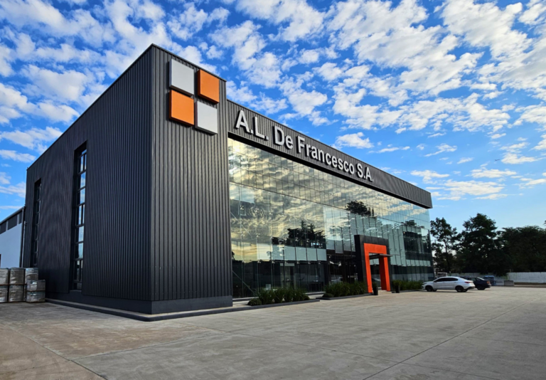 Cuál es el teléfono del Corralón El Cachorro en Cuartel V 43 fachada de corralon de materiales construccion