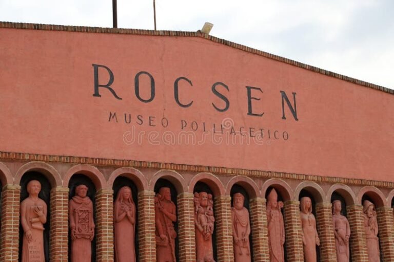 fachada del museo de antropologia cordoba