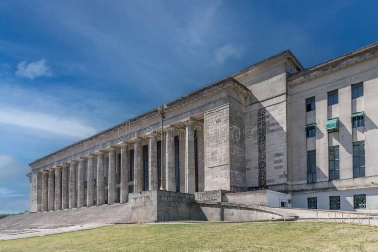 Qué es la Escuela Libre de Derecho y cuáles son sus carreras principales 7 Qué es la Escuela Libre de Derecho y cuáles son sus carreras principales