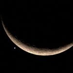 fase-cuarto-creciente-luna-cielo-nocturno-brillante