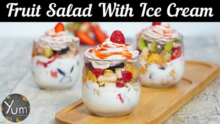 helado casero en tazon con frutas frescas