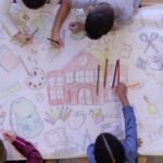 Cómo Encontrar Planos Sencillos Para Niños Para Proyectos Fáciles ninos-dibujando-planos-sencillos-juntos