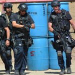 Qué requisitos se necesitan para ser técnico superior en seguridad pública policia-uniformado-con-equipo-de-seguridad-ciudadana