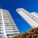 Cuál Es El Edificio Más Alto De Rosario Y Dónde Está Ubicado rascacielos-emblematico-de-rosario-cielo-claro