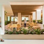 Cómo Contactar Natura Atención al Cliente en Argentina sucursal-natura-con-clientes-y-atencion-amable