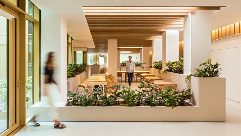 Cómo Contactar Natura Atención al Cliente en Argentina 2 sucursal natura con clientes y atencion amable