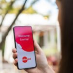 Cómo Consultar El Saldo De Tu Tarjeta Edenred De Forma Rápida tarjeta-edenred-en-mano-movil-app-abierta